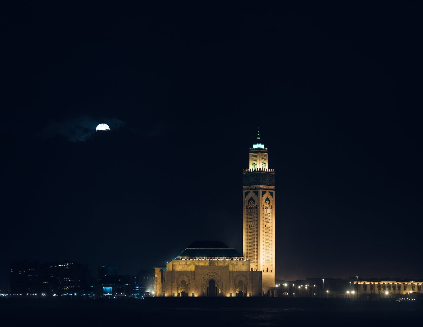 Casablanca mosque By night